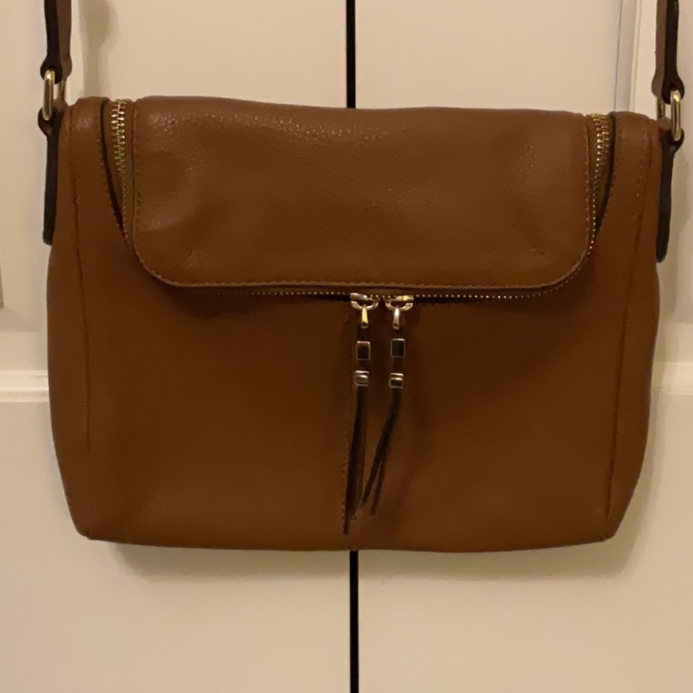 Vince Camuto Women's Pebbled Leather Purse Crossbody Shoulder Bag in Brown